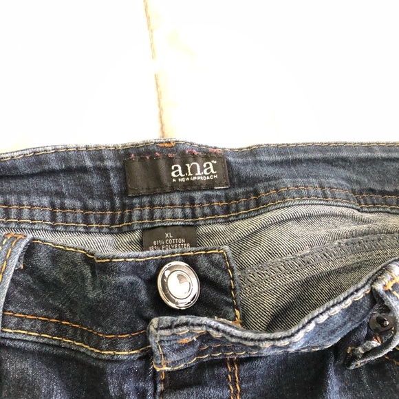 Blue jeans - Picture 6 of 9